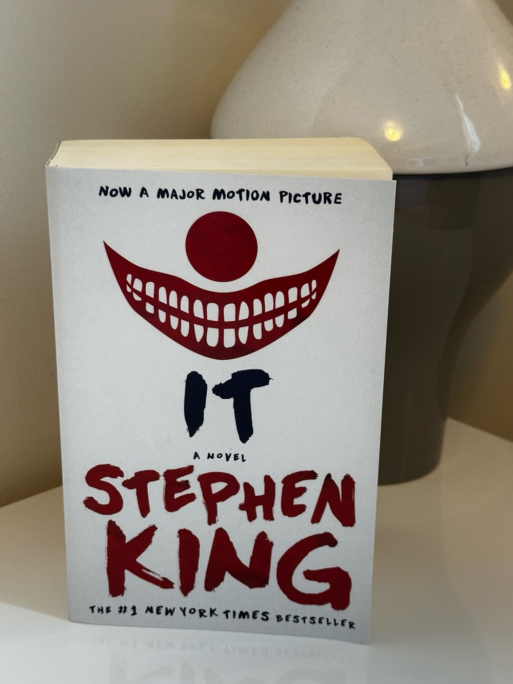 IT by Stephen King -Paperback